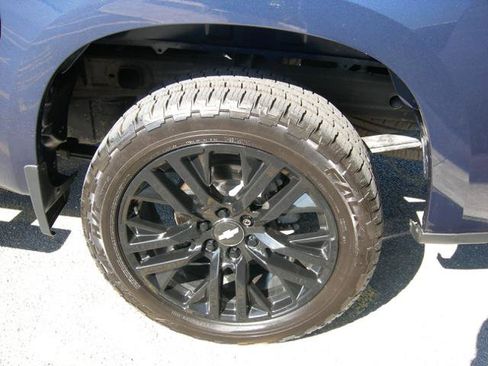 Used 2020 Chevrolet Silverado 1500 Custom w/ Custom Value Package image 13