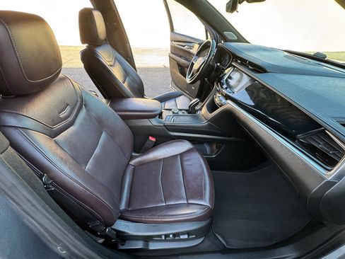 Used 2020 Cadillac XT6 Premium Luxury FWD image 31