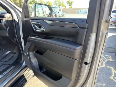 Used 2022 Chevrolet Tahoe RST w/ Luxury Package image 11