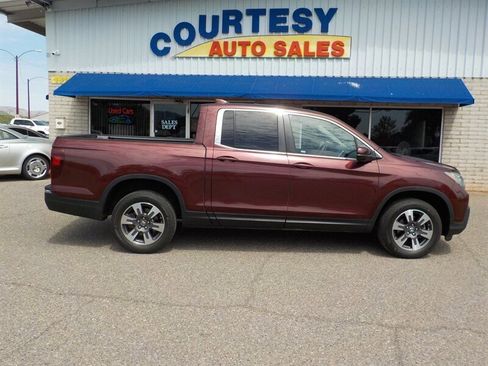 Used 2018 Honda Ridgeline RTL image 2