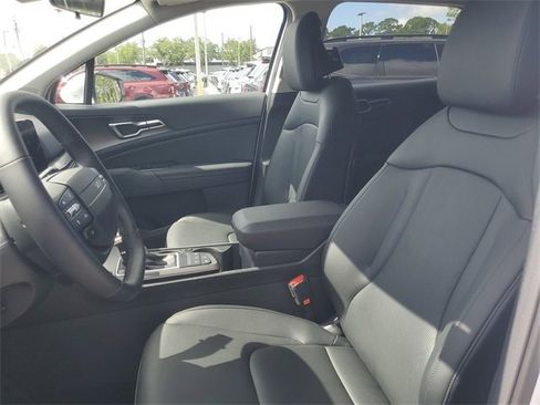 New 2026 Kia Sportage EX w/ EX Panorama Roof Package image 28