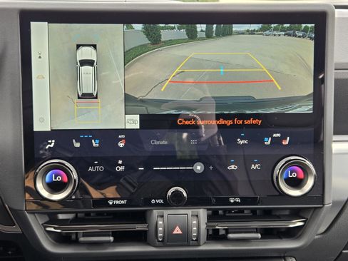 Certified 2026 Lexus GX 550 AWD/4WD image 13