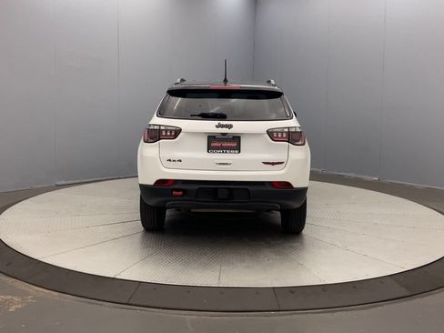 Used 2023 Jeep Compass Trailhawk w/ Trailhawk Convenience Group AWD/4WD image 4