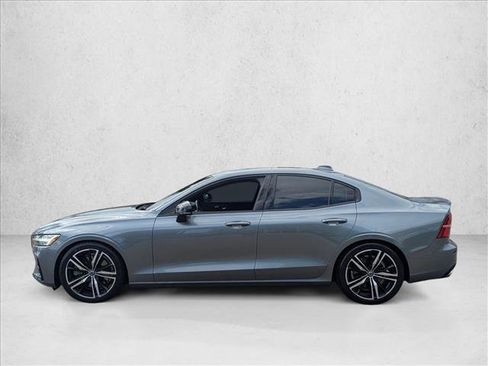 Used 2019 Volvo S60 T6 R-Design image 9