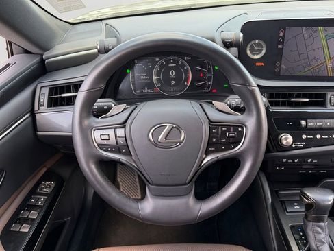 Used 2022 Lexus ES 350 w/ Premium Package image 16