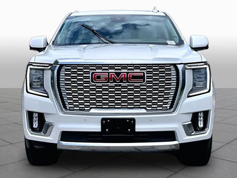 Used 2023 GMC Yukon Denali w/ Denali Reserve Package AWD/4WD image 4