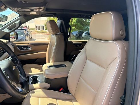 Used 2024 Chevrolet Suburban Premier w/ Advanced Technology Package AWD/4WD image 22