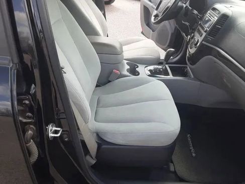 Used 2009 Hyundai Santa Fe SE w/ Premium Pkg 4 image 19