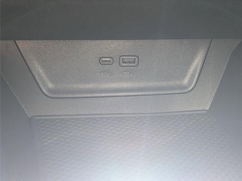 New 2026 Chevrolet Equinox LT w/ Safety and Technology Package AWD/4WD image 21