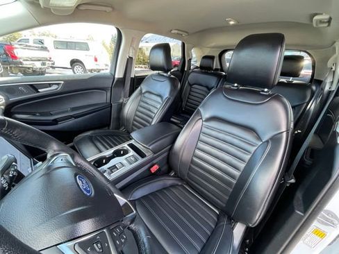 Used 2024 Ford Edge SEL image 16