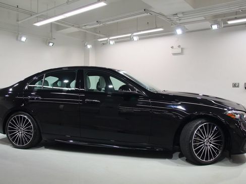 Used 2024 Mercedes-Benz C 300 4MATIC Sedan image 12