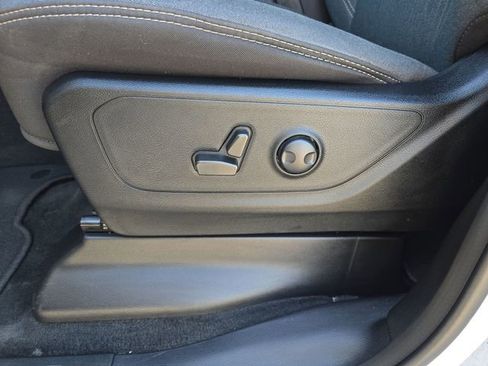 Used 2023 RAM 1500 Big Horn AWD/4WD image 30