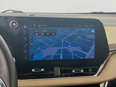 Used 2025 Chevrolet Equinox ACTIV w/ Safety and Technology Package FWD image 12