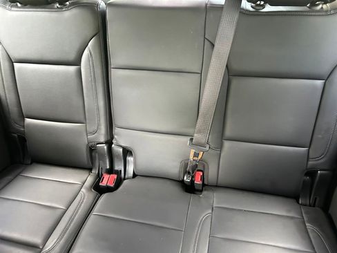 Used 2021 Chevrolet Tahoe LT w/ LT Signature Package RWD image 9