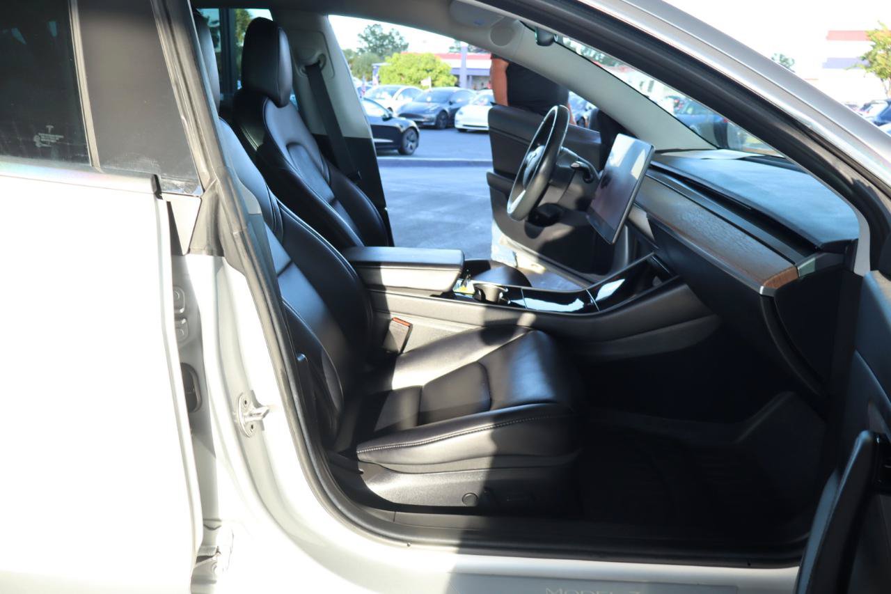 Used 2018 Tesla Model 3 Long Range RWD image 34