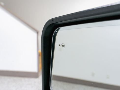 Used 2024 GMC Sierra 2500 AT4 w/ AT4 Premium Plus Package image 16