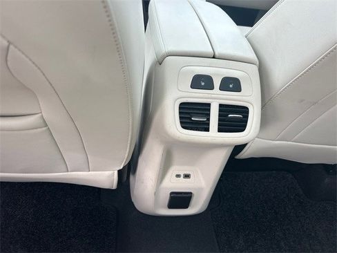 Used 2022 Buick Envision Avenir w/ Technology Package II image 36