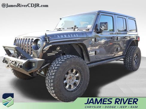 Used 2020 Jeep Wrangler Unlimited Sport AWD/4WD image 3