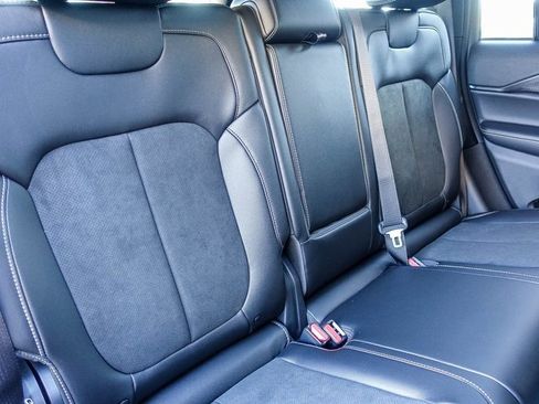 New 2025 Jeep Grand Cherokee Altitude image 29