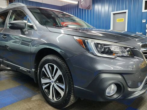 Used 2018 Subaru Outback 2.5i Limited image 2