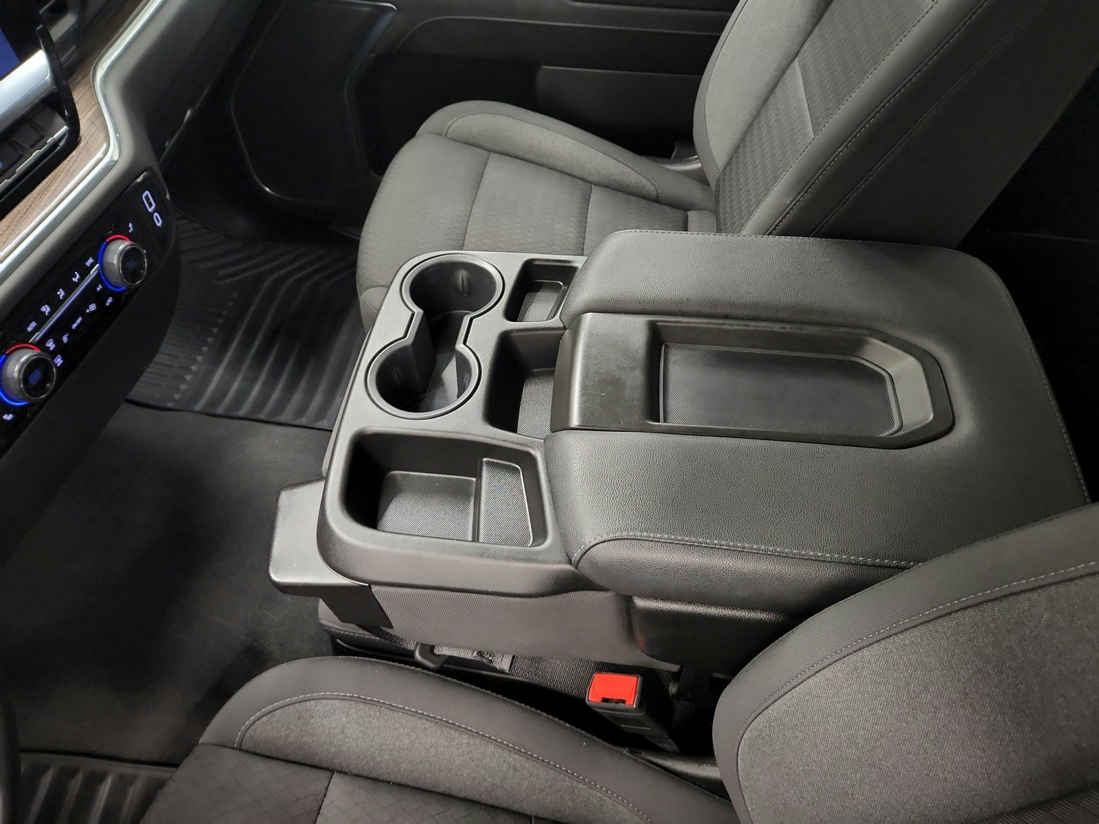 Used 2024 Chevrolet Silverado 1500 LT AWD/4WD image 35