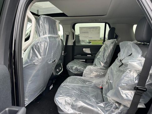 New 2026 Ford Expedition Active image 4