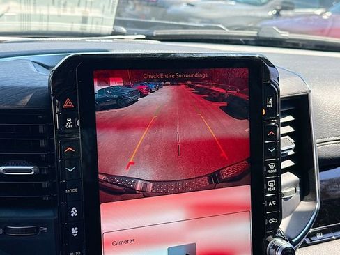 New 2026 RAM 1500 Laramie AWD/4WD image 15