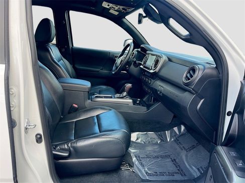 Used 2021 Toyota Tacoma TRD Pro image 28