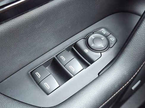 Used 2022 Chevrolet Blazer Premier w/ Enhanced Convenience Package FWD image 22