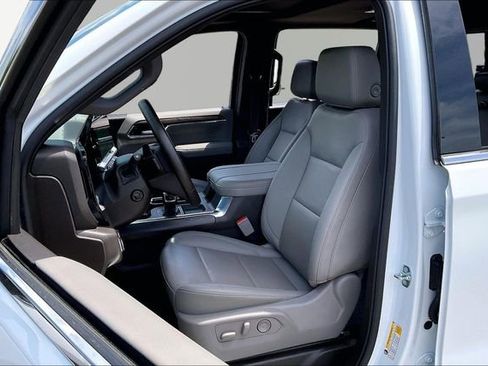 Used 2023 GMC Sierra 1500 SLT w/ SLT Convenience Package AWD/4WD image 15