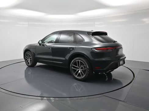 Used 2026 Porsche Macan AWD/4WD image 3