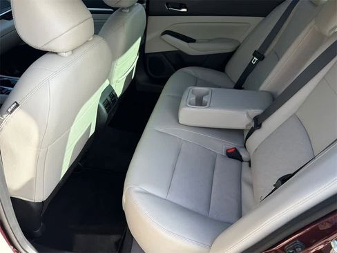 Used 2023 Nissan Altima 2.5 SL image 17