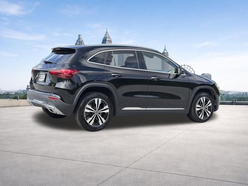Used 2025 Mercedes-Benz GLA 250 image 28