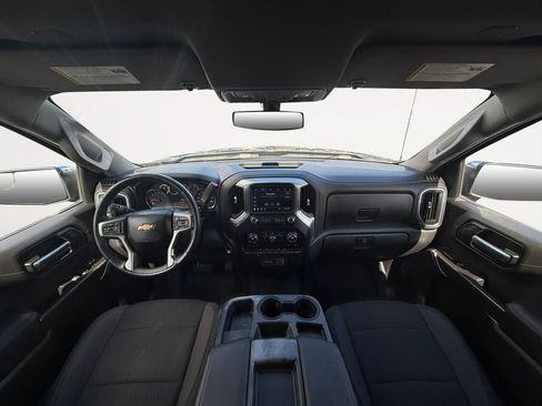 Used 2021 Chevrolet Silverado 1500 LT w/ Z71 Off-Road Package AWD/4WD image 11