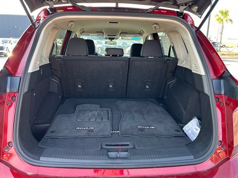 Certified 2026 Nissan Rogue S FWD image 6
