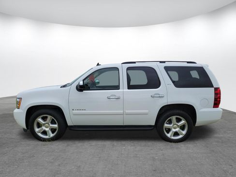 Used 2007 Chevrolet Tahoe LTZ w/ LTZ Preferred Equipment Group RWD image 4