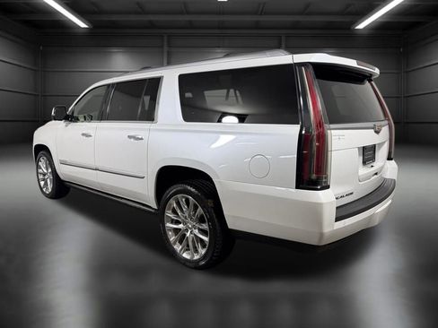 Used 2016 Cadillac Escalade ESV Platinum image 4