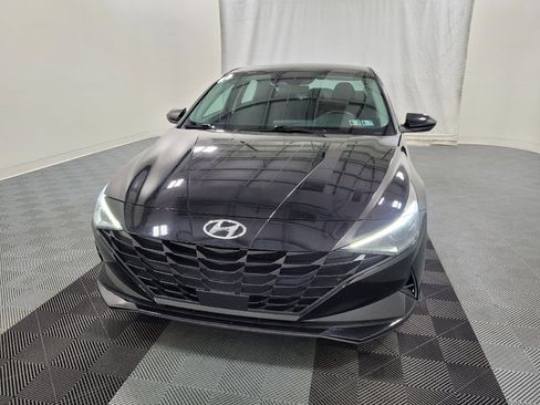 Used 2023 Hyundai Elantra SEL w/ Convenience Package FWD image 15