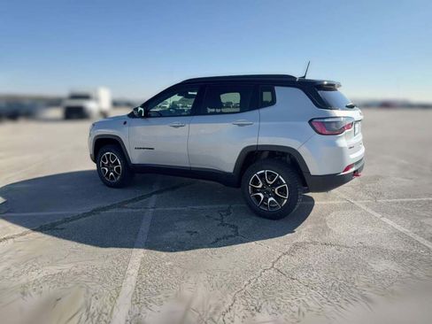 New 2026 Jeep Compass Trailhawk image 7