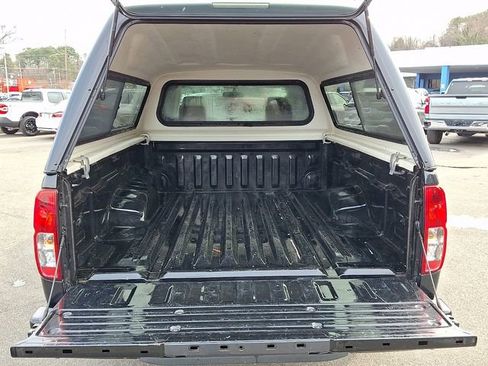 Used 2019 Nissan Frontier S image 37