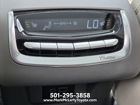 Used 2024 Cadillac XT6 Premium Luxury w/ Technology Package FWD image 13