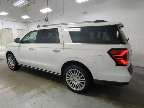 Used 2024 Ford Expedition Max Limited image 9