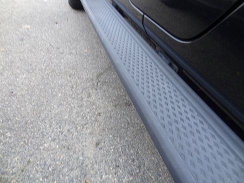 Used 2020 Jeep Gladiator Overland image 18