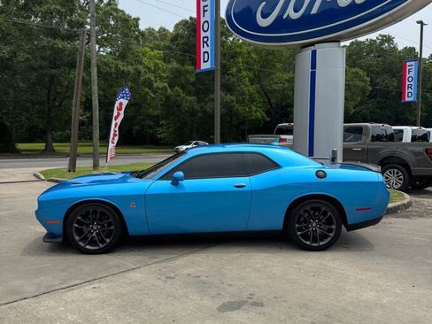 Used 2023 Dodge Challenger R/T Scat Pack w/ Plus Package RWD image 3