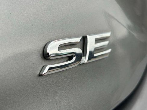 Certified 2025 Toyota Camry SE FWD image 9