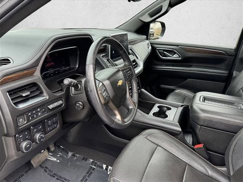 Used 2022 Chevrolet Tahoe High Country w/ Premium Package AWD/4WD image 12