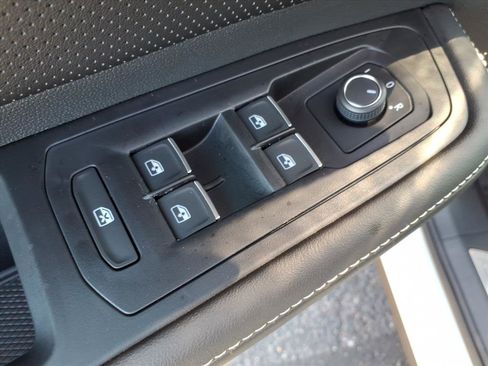 New 2026 Volkswagen Atlas SE image 12