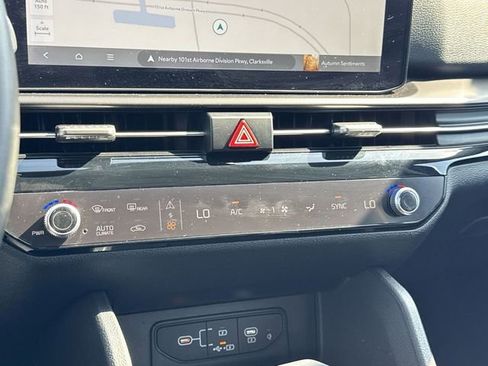 Certified 2026 Kia Sportage SX AWD/4WD image 25