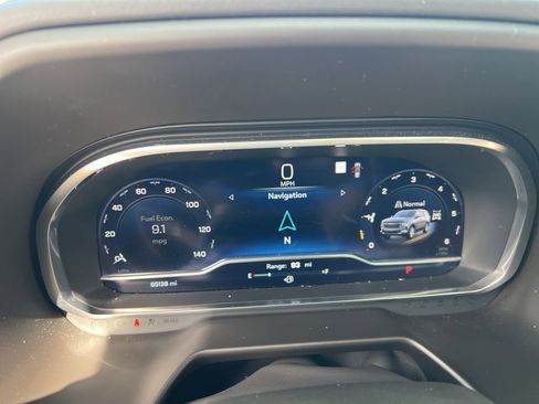 Used 2022 Chevrolet Suburban High Country w/ Premium Package image 60