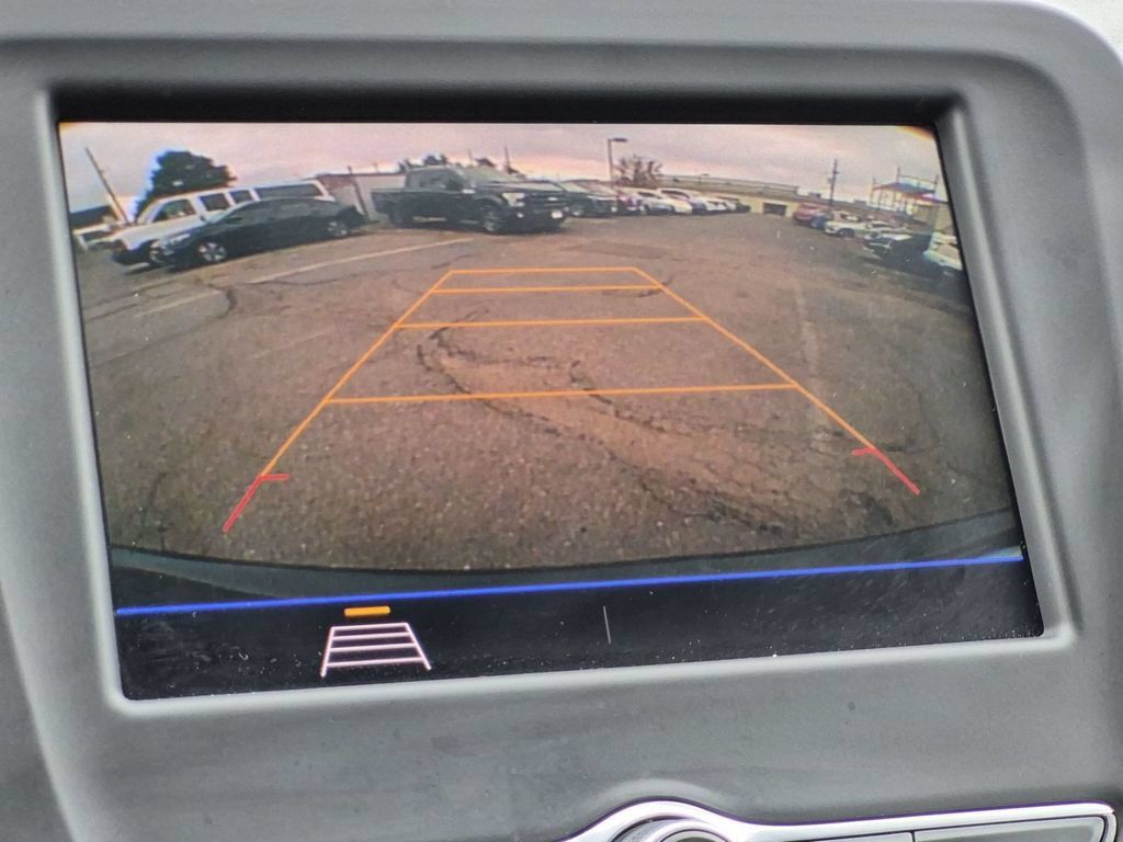 Used 2021 Chevrolet Equinox LT AWD/4WD image 24